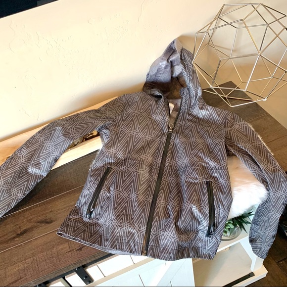 Iviva Lululemon hooded full zip jacket - Picture 1 of 6